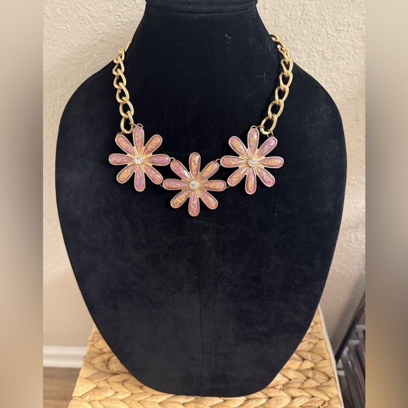 Vintage Femme Daisy Floral Bib Statement Necklace - Picture 1 of 7